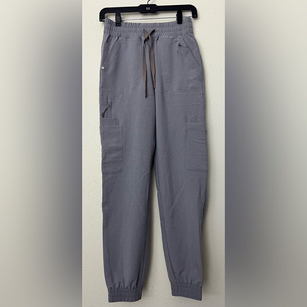 New Figs CHARLOTTE 21 POCKET SLIM PETITE SCRUB PANTS Size XXS